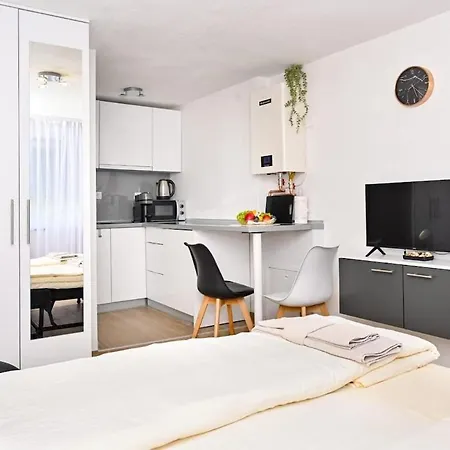 Izola1! Modern In The Heart Of Daire