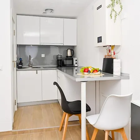 Izola1! Modern In The Heart Of Daire *